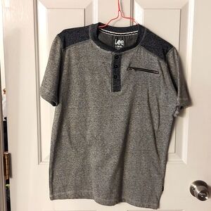 Short sleeve shirt